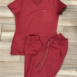 JAANUU MAUVE V-Neck Scrub Set